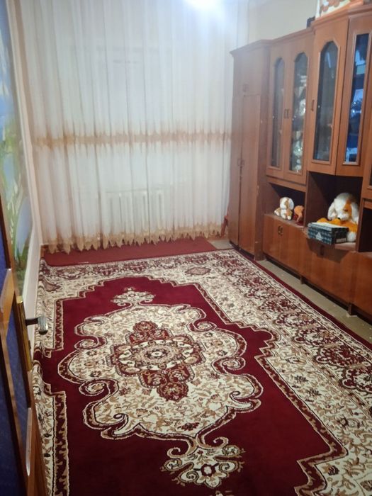 4 Xonali Kvartira  Sotiladi