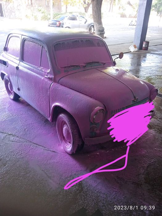 Продаю не спеша заз горбатый на ходу