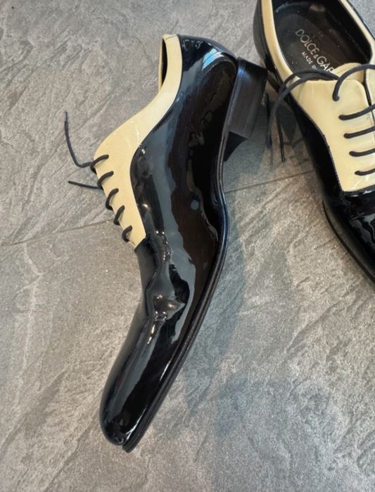 Pantofi Dolce & Gabbana din piele lăcuită, mărimea 41