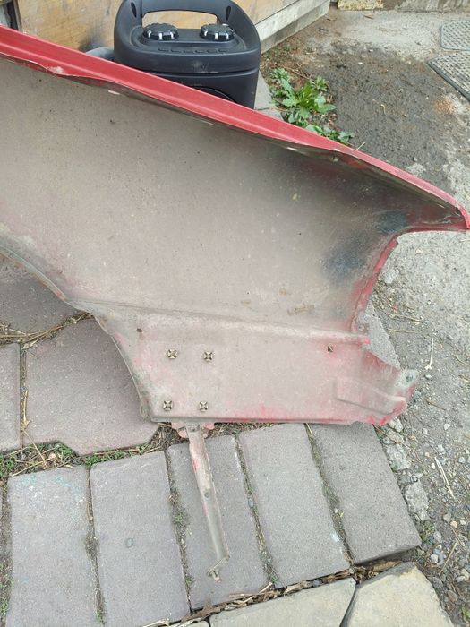 Крыло на Ауди 80