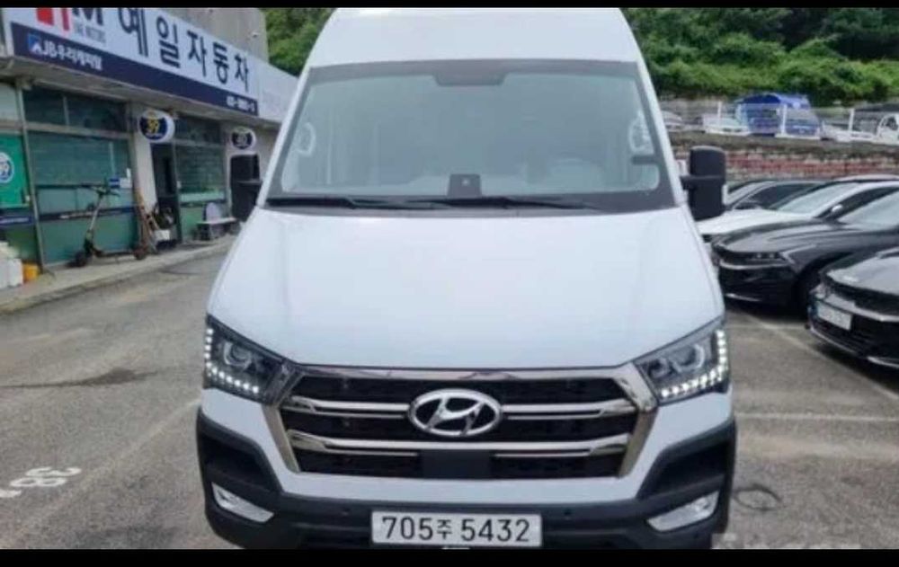 Hyundai Solati 15 o‘rinli Luxury
