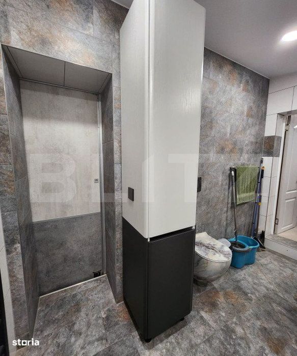 Casa cu 3 camere, 2 bucatarii, Teren de 1000 mp, zona Unirii
