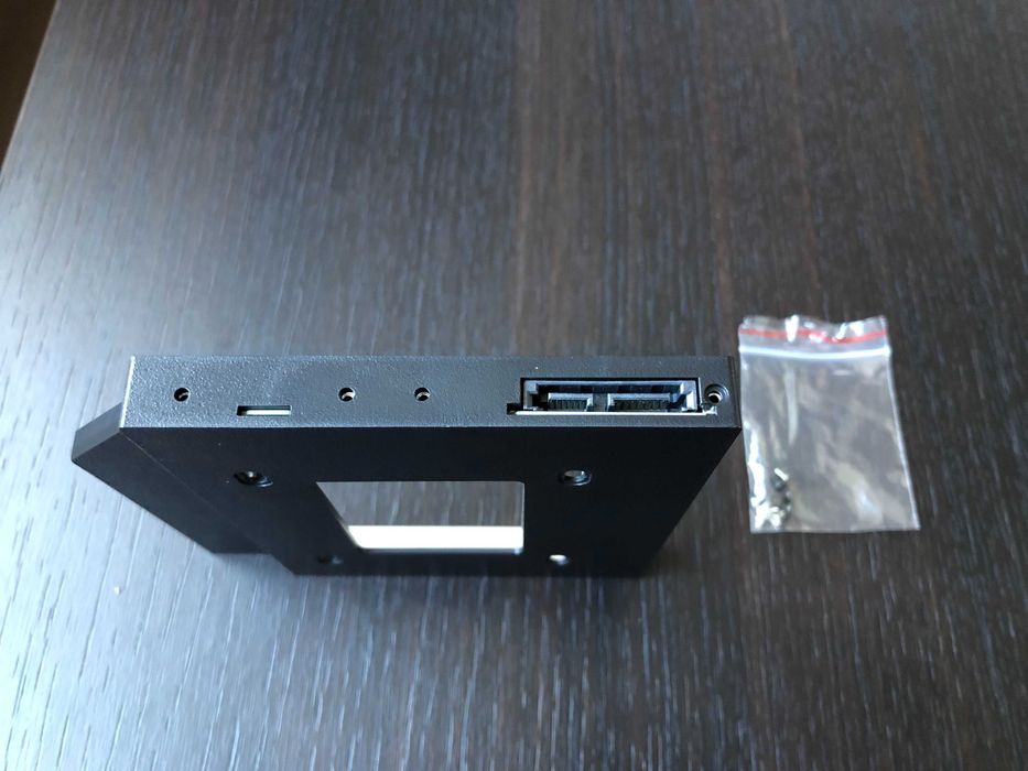 Adaptor Caddy rack HDD/SSD 12.7mm SATA din aluminiu