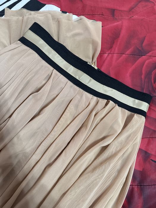 Пола на марката AVIN