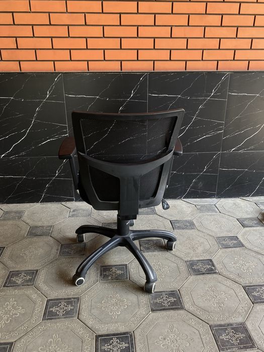 Продам офисное кресло