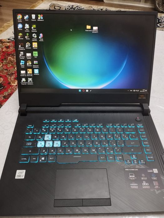 Продам ноутбук в