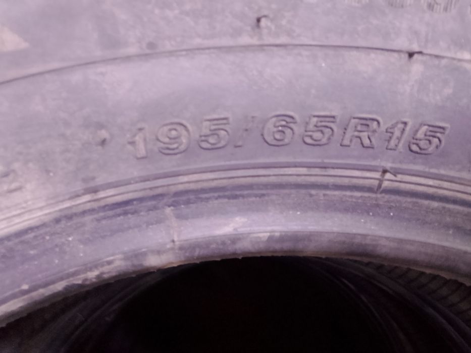 Продам комплект 195/65 R15