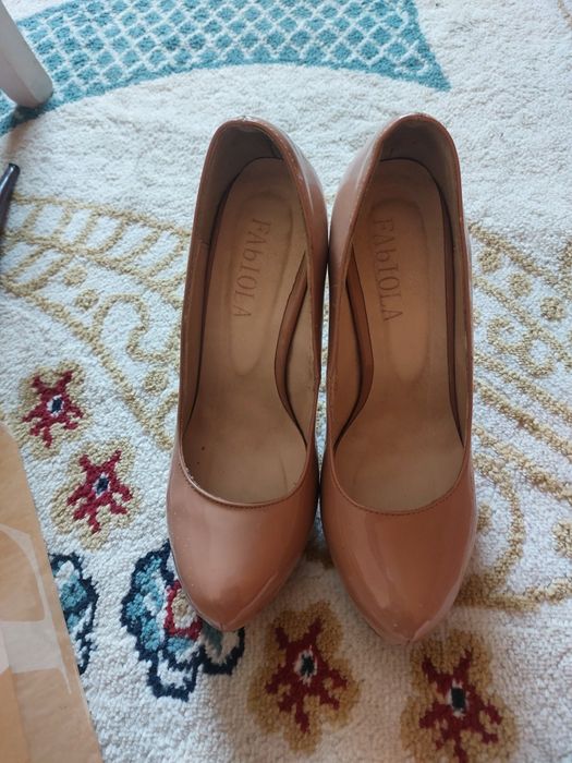 Туфли биік каблук,сапасы жаксы