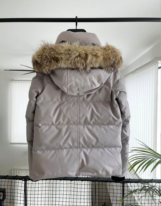 Оригинално зимно яке "Canada Goose"