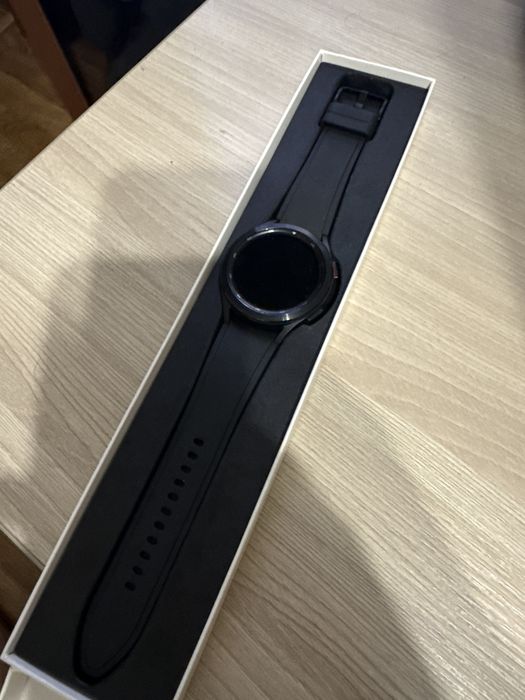 Продам Samsung Galaxy Watch4 Classic 46 мм