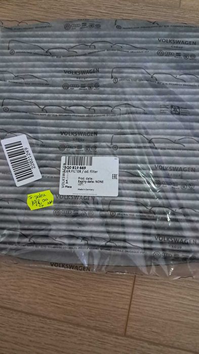 Pachet Revizie Original VW - Ulei Mobil 1 ESP 5W-30 (4L) + 3 Filtre VW Group (Noi)