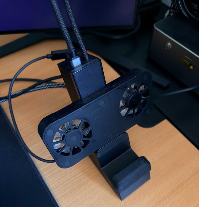 Продавам: ROG Ally Z1 Extreme с аксесоари и ъпгрейди