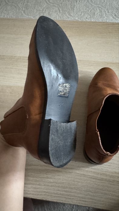 Ботинки кожаные, 37 р.