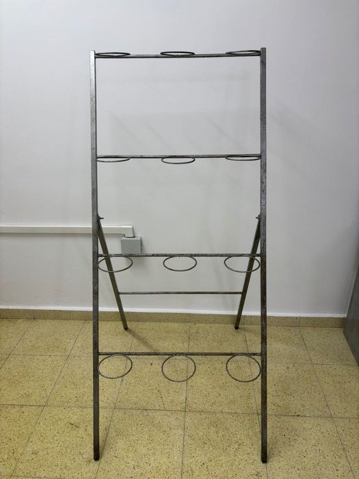 Стойка за вази за букети