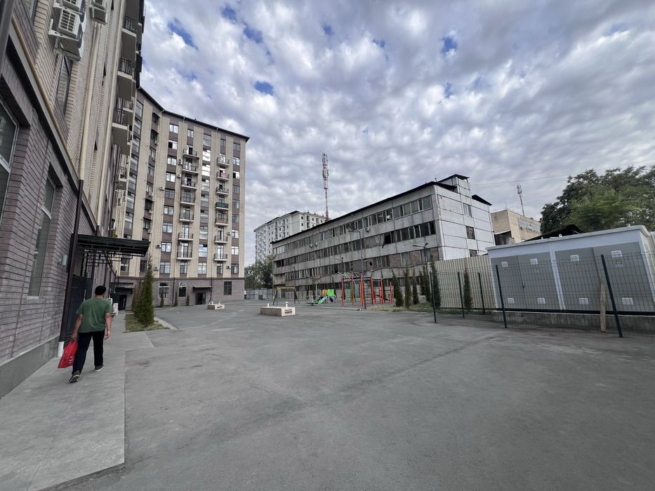 Продается двух этажный пентхаус 174 м2 на улице Баку 89 Яшнабаде.