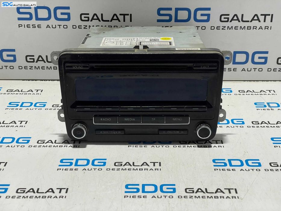 Unitate Radio CD Player RCD 310 Volkswagen Touran 1T3 2010 - 2015 Cod 1K0035186AQ [L3086]