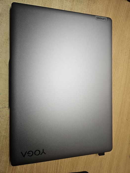 Lenovo yoga slim 7