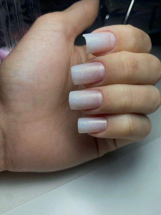 Unghii cu gel/semipermanenta