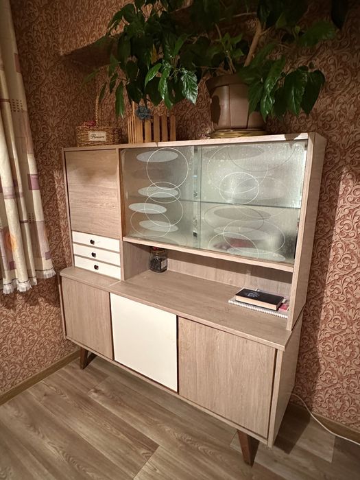 Отдам советский буфет и шкафчик