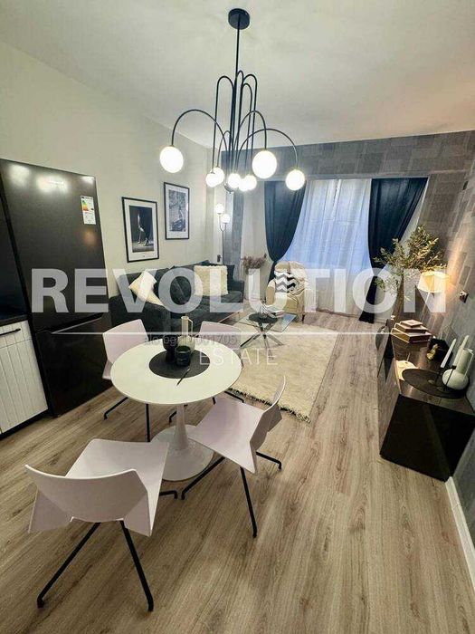 Продава се Тристаен апартамент в Пловдив, Гагарин - 65 кв.м за 1977 €/кв.м - Снимка #2