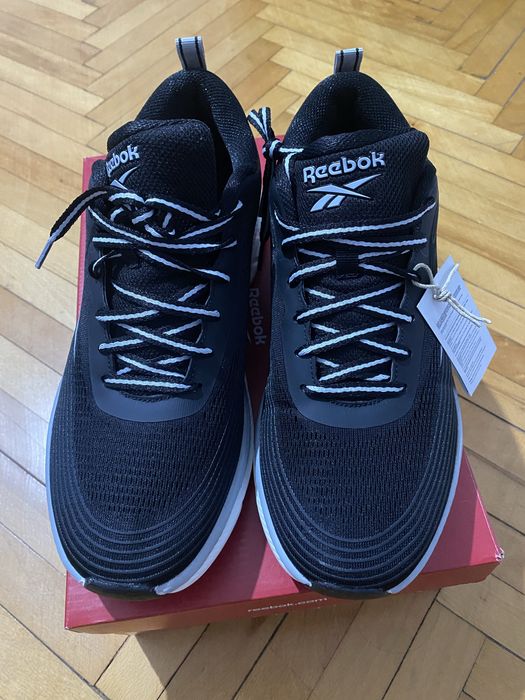 Reebok marimea 44 noi