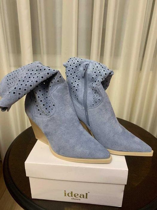 Cizme de inspiratie western, de piele intoarsa, marimea 37