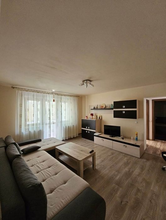 Apartament 2 camere de închiriat
