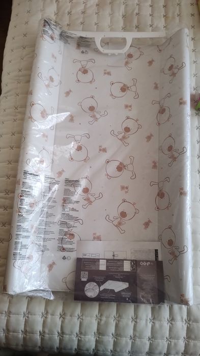 Голяма твърда подложка за повиване