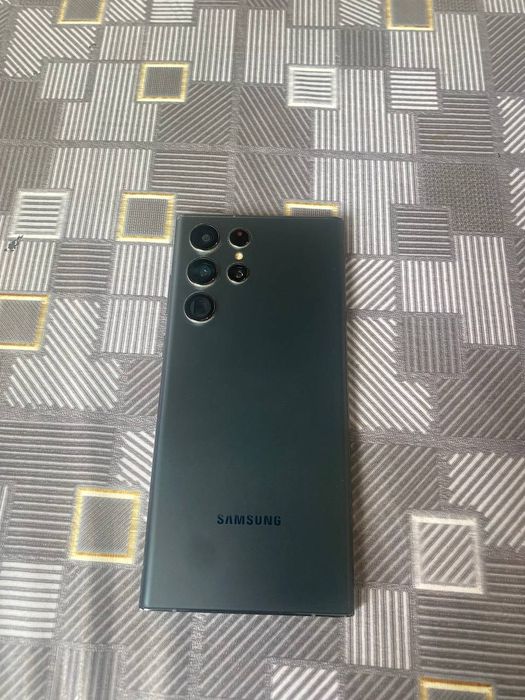 Samsung S 22 ultra 12/256 xolati tiniq ochilmagan usta kormagan jovob.