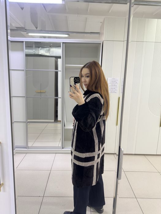 Шуба натуралка (астраган)