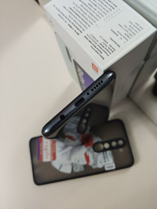 Продам Xiaomi Redmi Note 8 Pro 6/128gb.