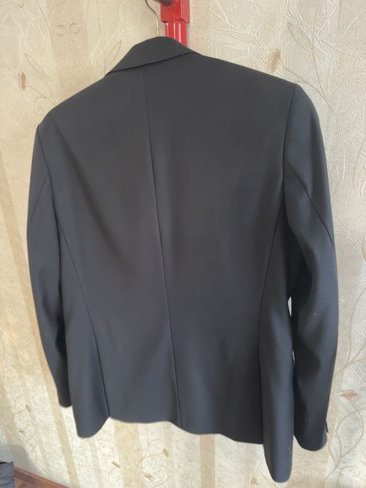 Костюм классика черный новый