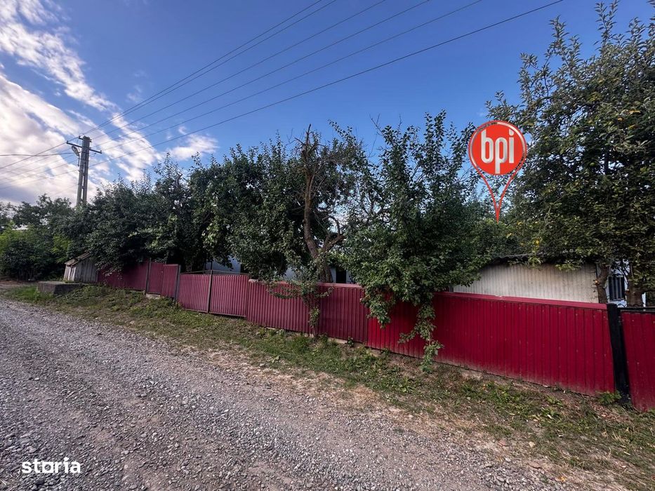 SE VINDE Gospodarie taraneasca,  Valea Glodului (Vulturesti), jud. SV