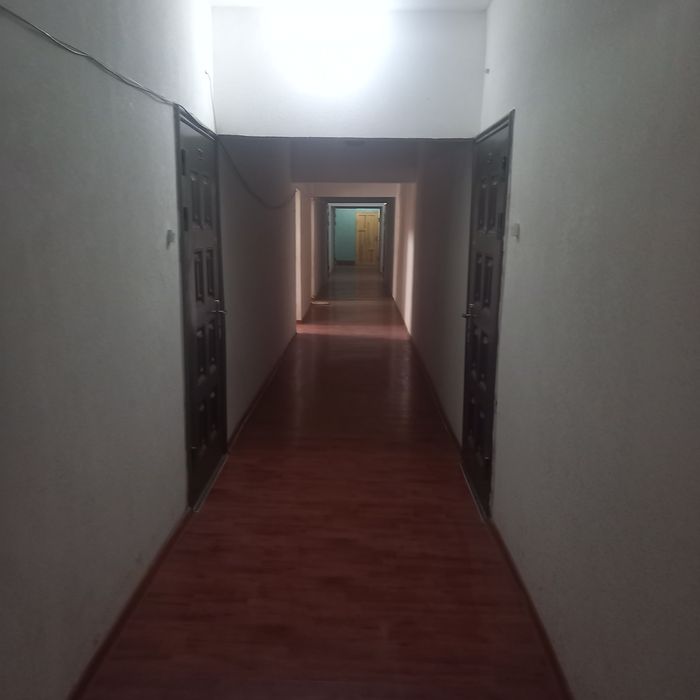 Продаётся 1 комнатная квартира 42 кв.м 10-микрайон