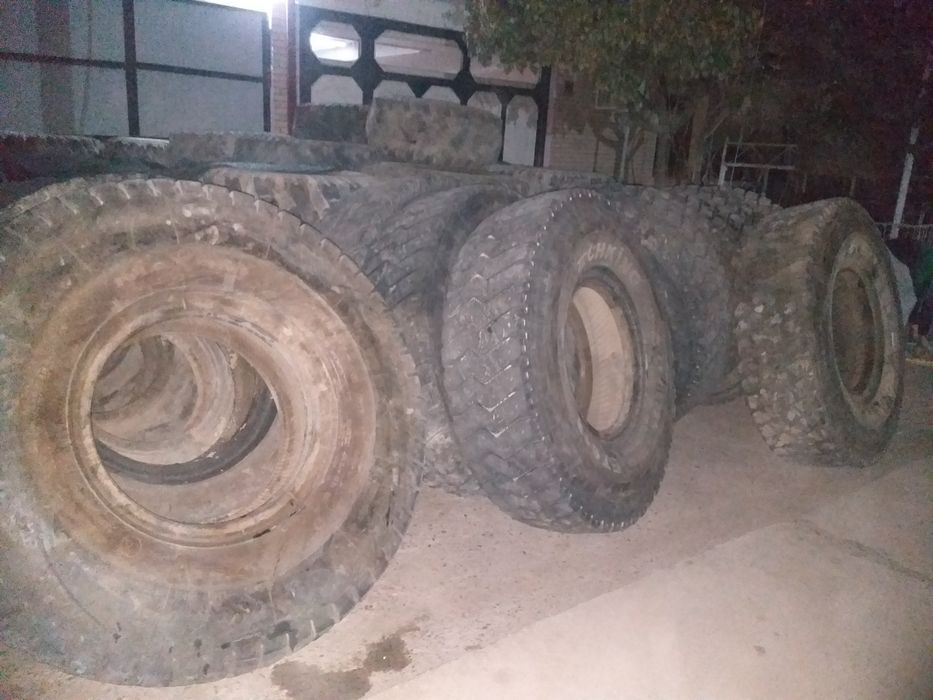 Продам шины для погрузчика
