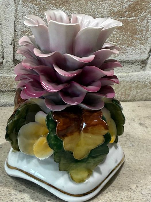 Suport din portelan lumanare pastila