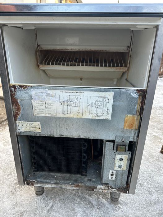 Льдогенератор Brema CB 416A продам