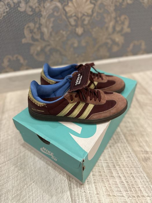 Кроссовки adidas