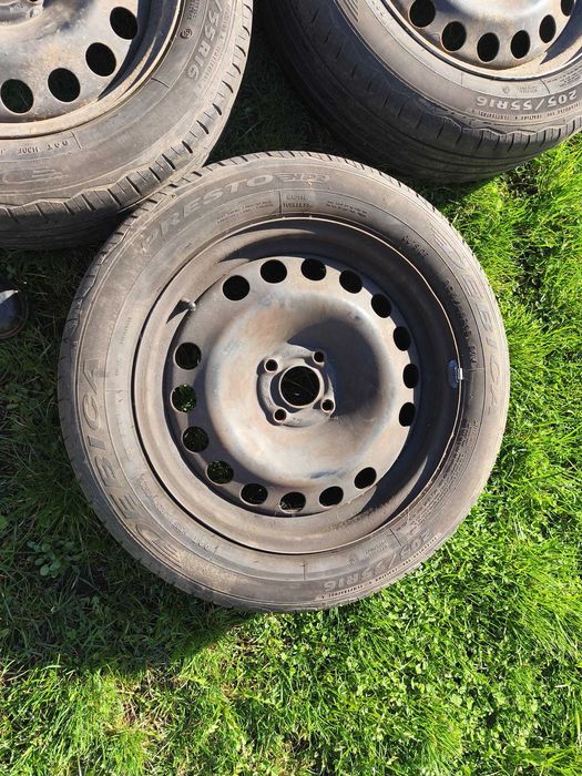 Vand jante din otel R16, in 4 prezoane,  pentru Opel Astra H 2006, echipate cu anvelope Debica Presto de vara
