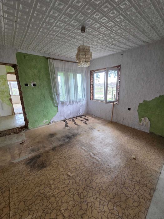 Продава се Къща в с. Карапелит, Област Добрич - 100 кв.м за 169 €/кв.м - Снимка #10