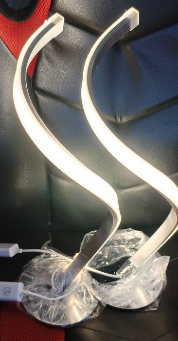 LED спирална настолна лампа с димиране – Модерна S-образна алуминиева