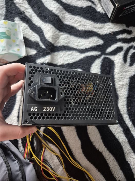 продам блок питания GameMax 500w 500ватт