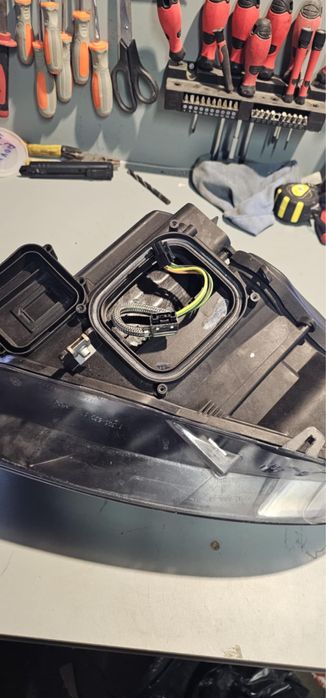 Десен фар BMW e92