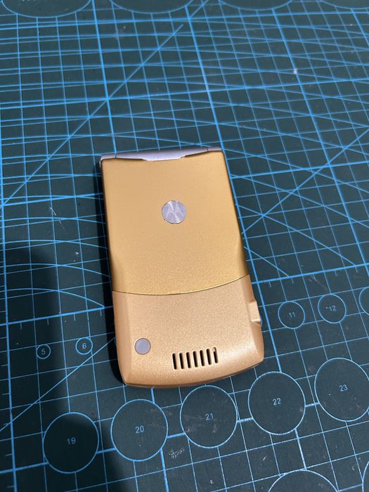 Motorola телефон