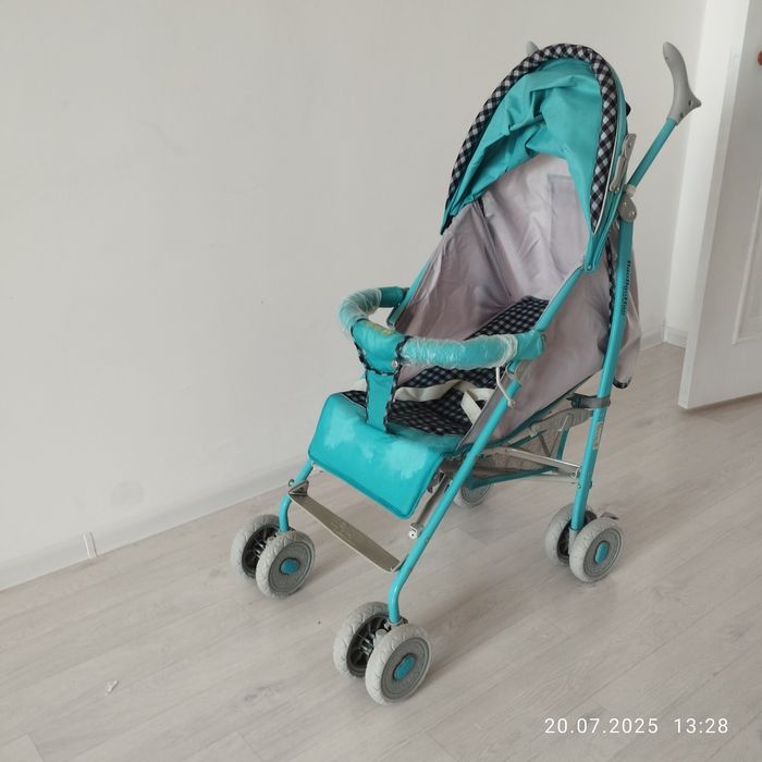 Коляска прогулочная.