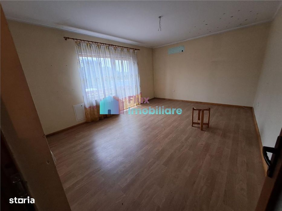 Vila spatioasa Itcani