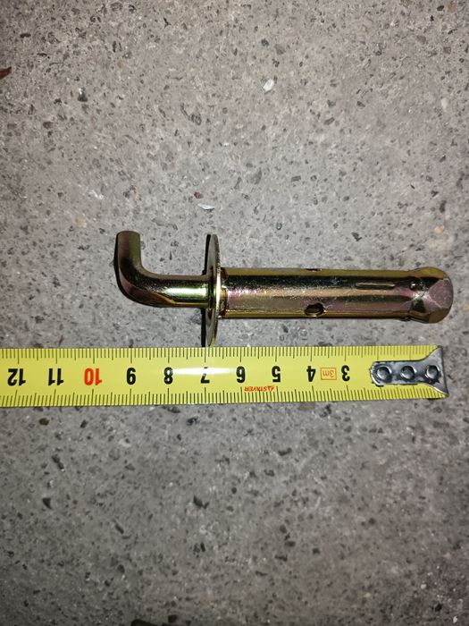 Анкерные болты новые