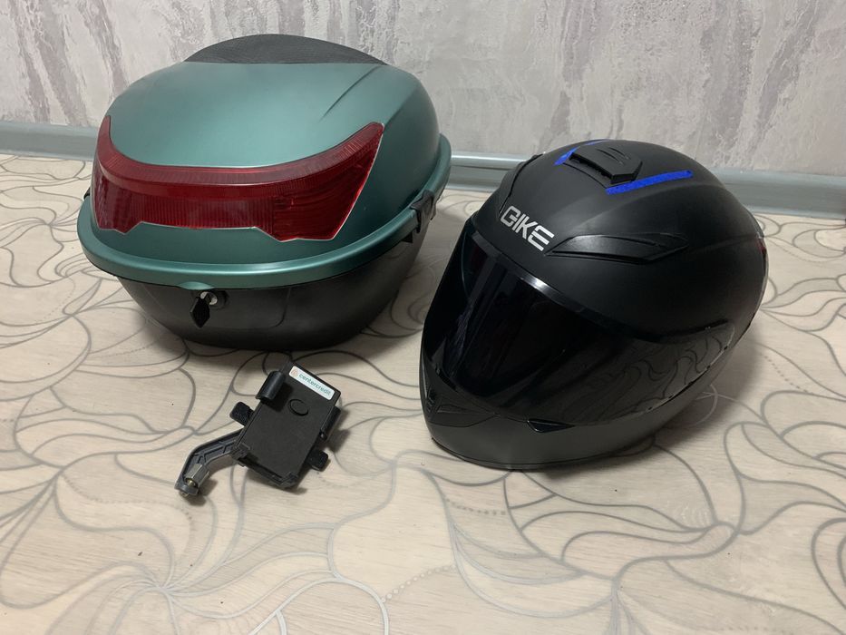 Продам кофру, шлем qike, телефоный держатель