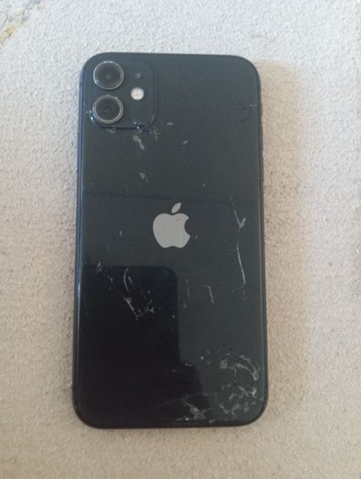 iPhone 11 продам