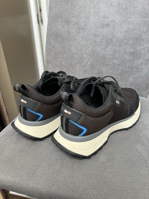 Продам мужскую обувь Boss